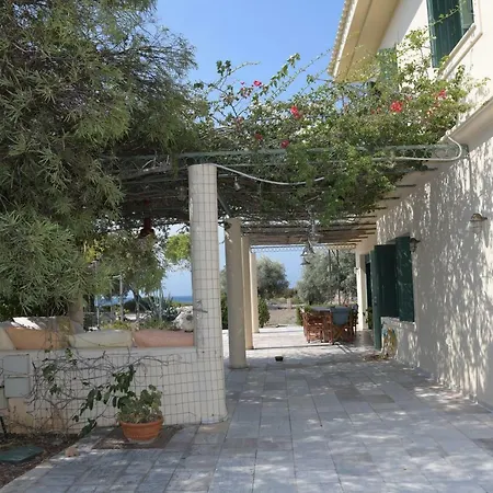 Seafront Skaloma فيلة
